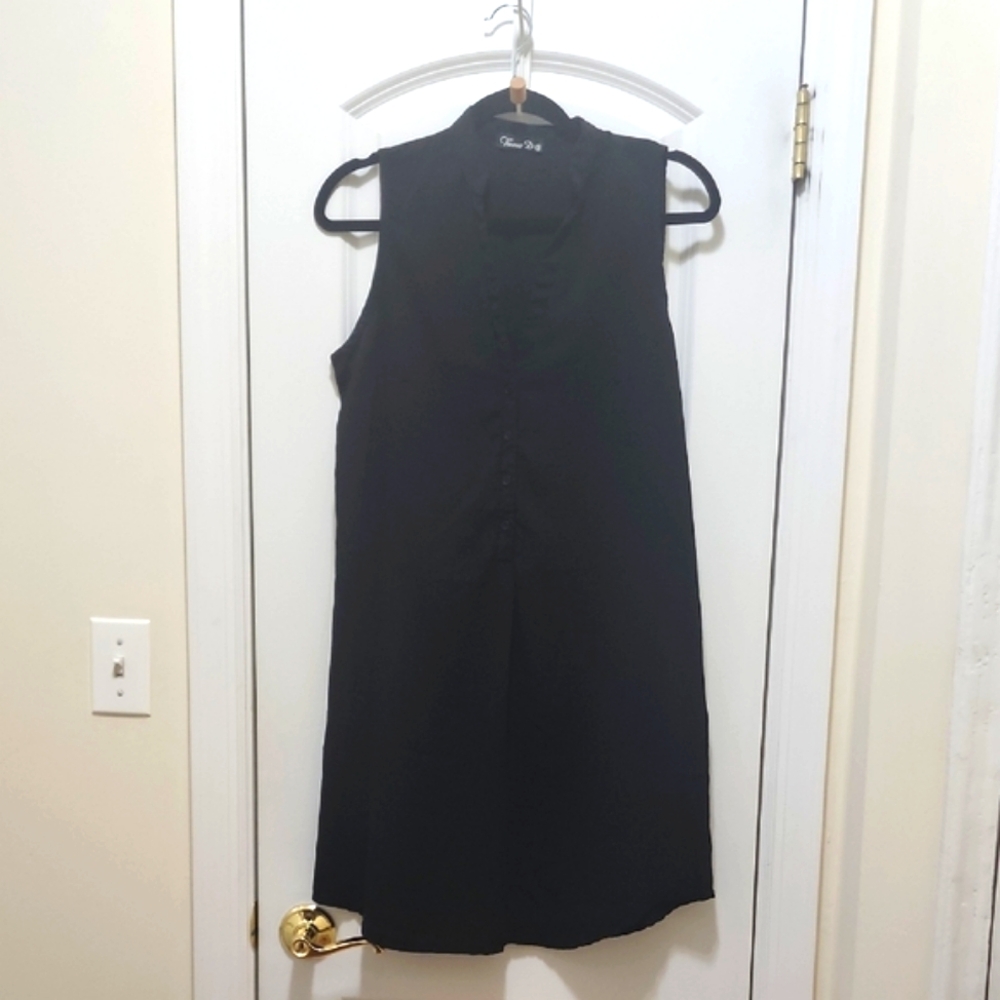Sleeveless Black Dress